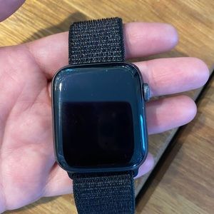 Apple Watch series 5 44mm